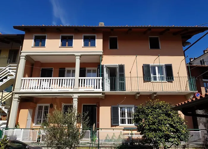 Nyaraló Camelia Palazzo Canavese